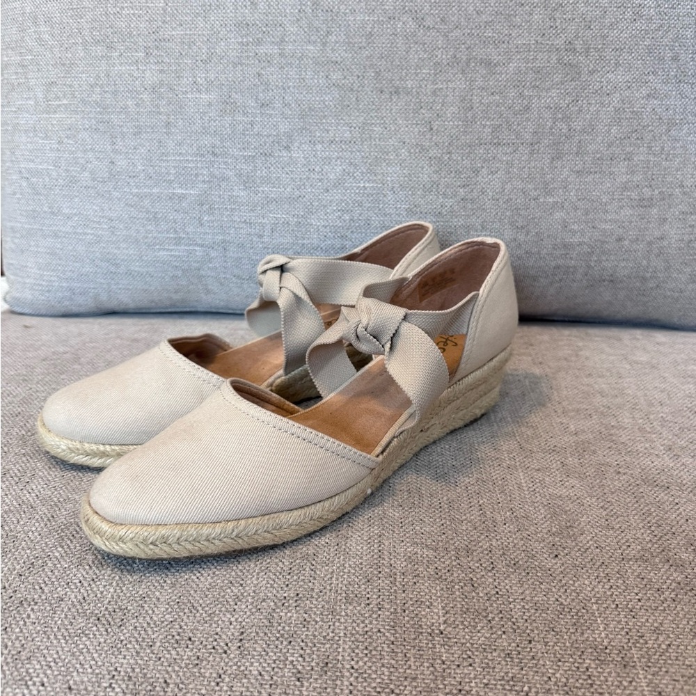 Life Stride Velocity Kascade Cream Espadrilles Wedge with Bow Detail sz 10 - Picture 3 of 15